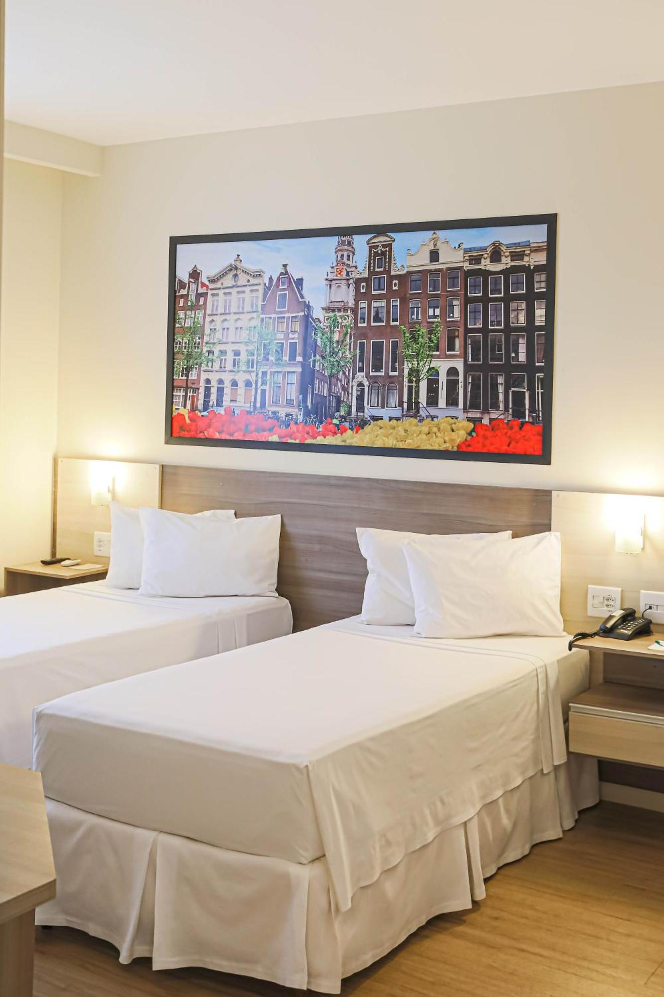 Hotel Amsterdam Montes Claros Exterior foto