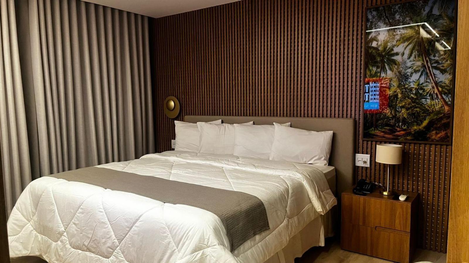 Hotel Amsterdam Montes Claros Exterior foto
